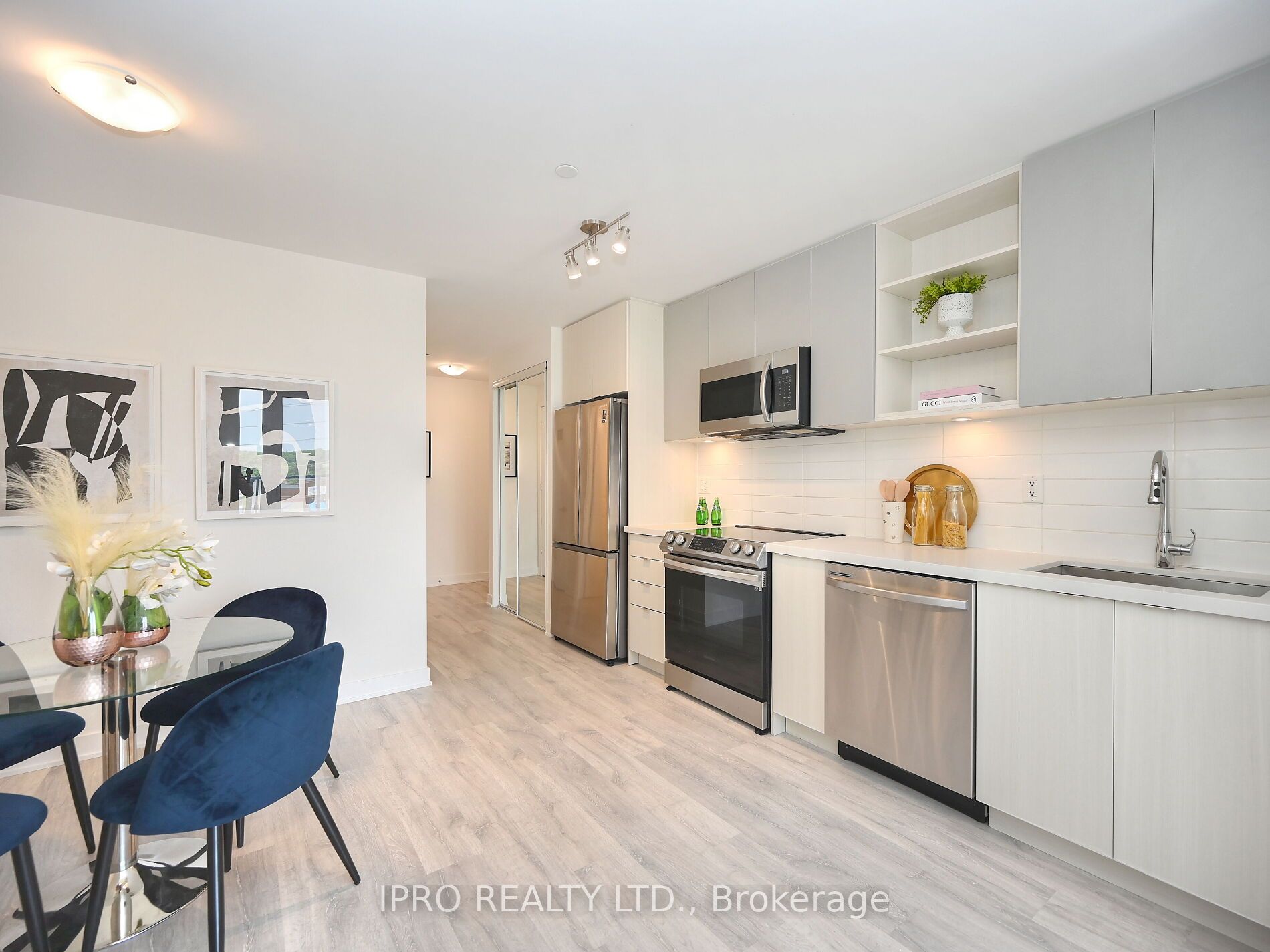 4655 Metcalfe Ave, #404B