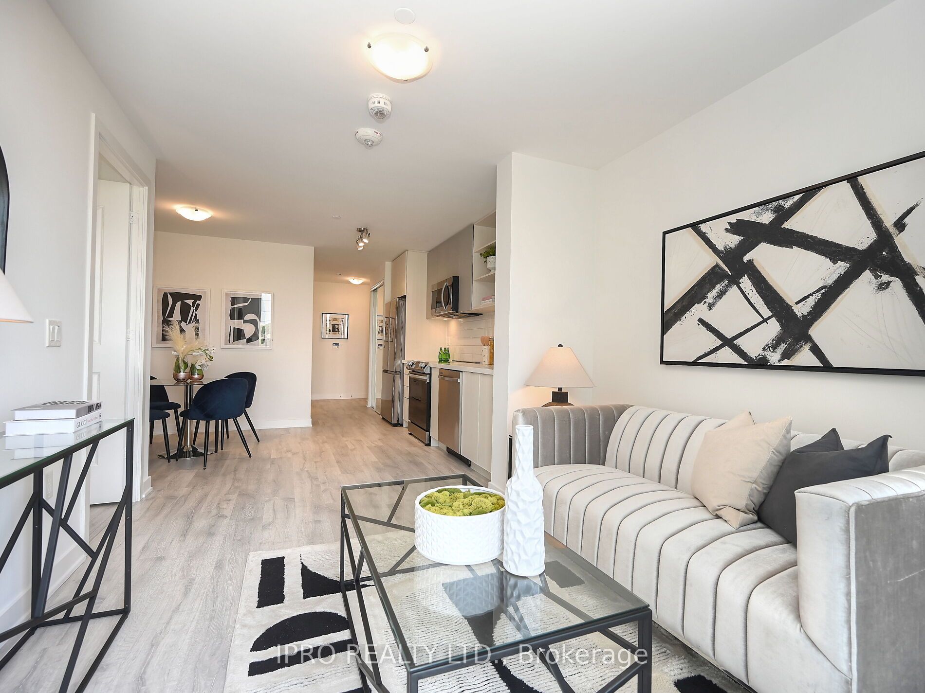 4655 Metcalfe Ave, #404B