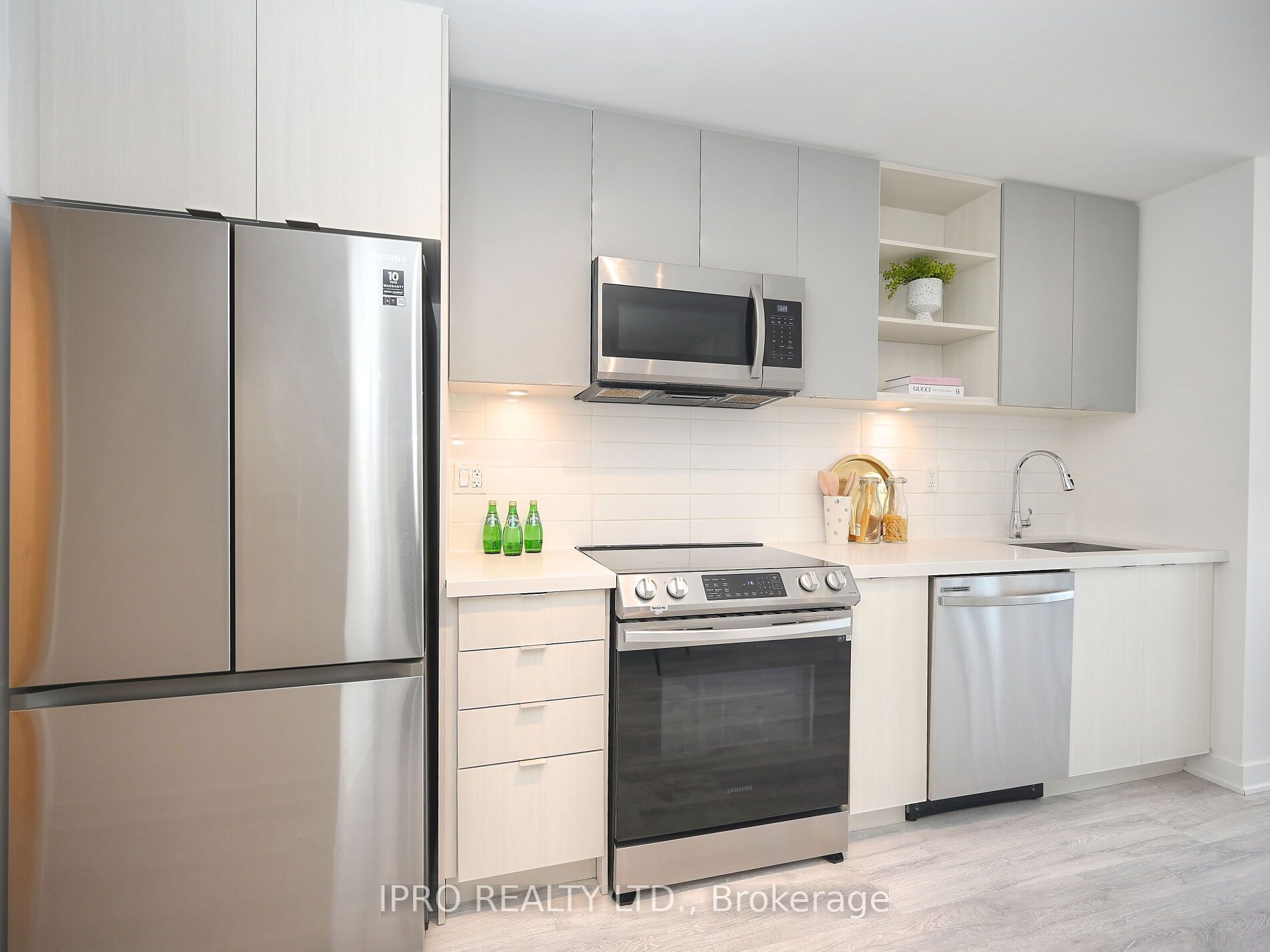 4655 Metcalfe Ave, #404B