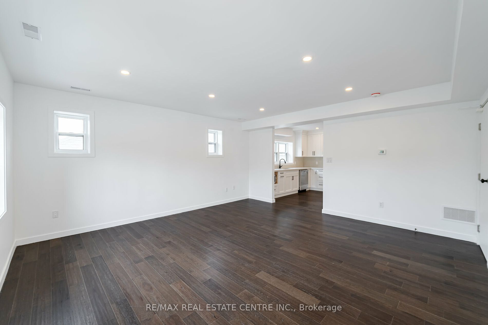 298 South Kingsway