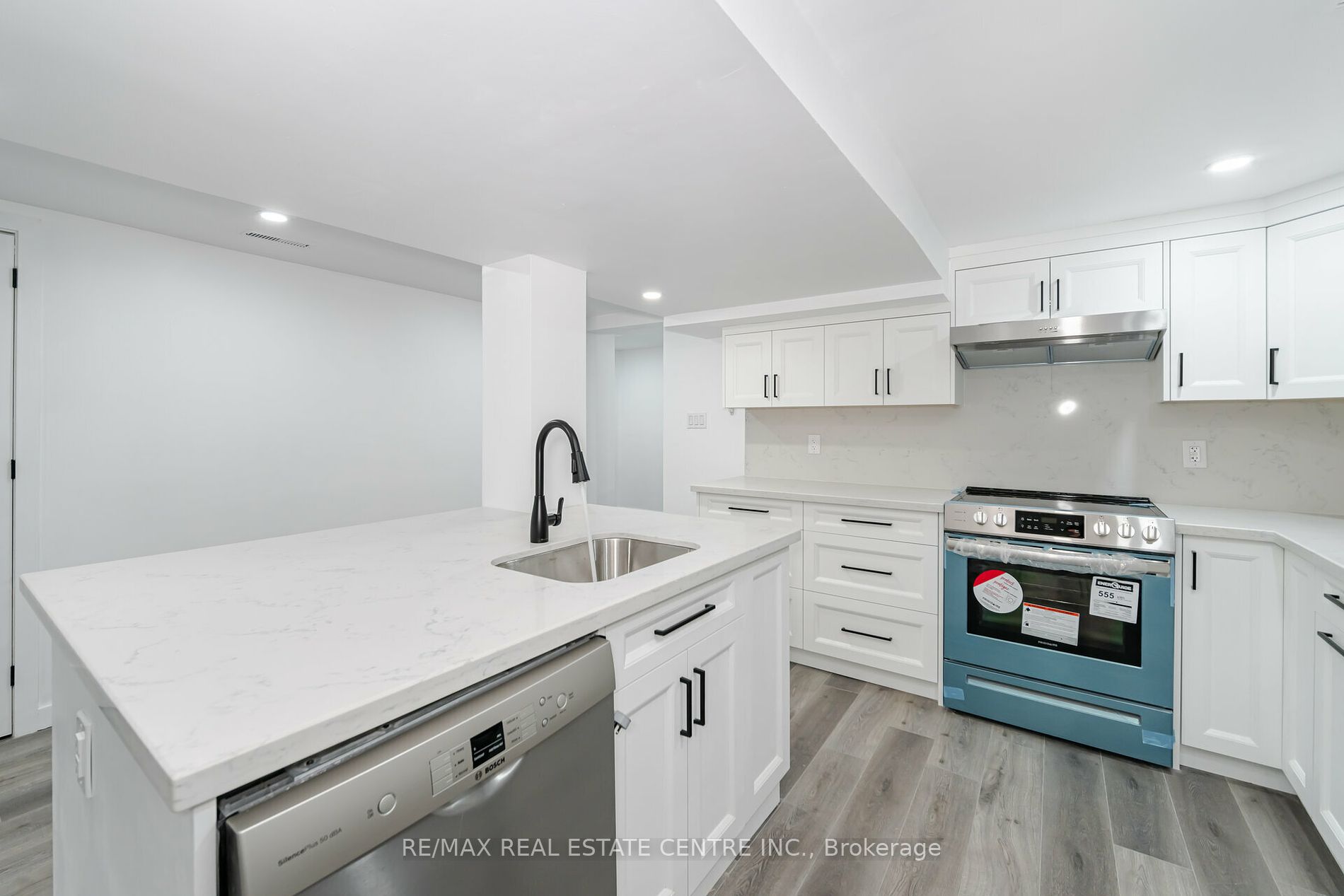 298 South Kingsway