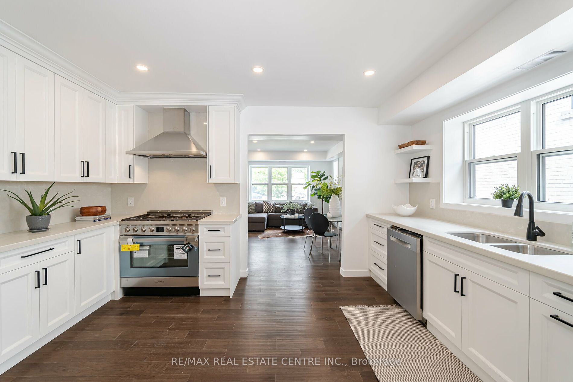 298 South Kingsway