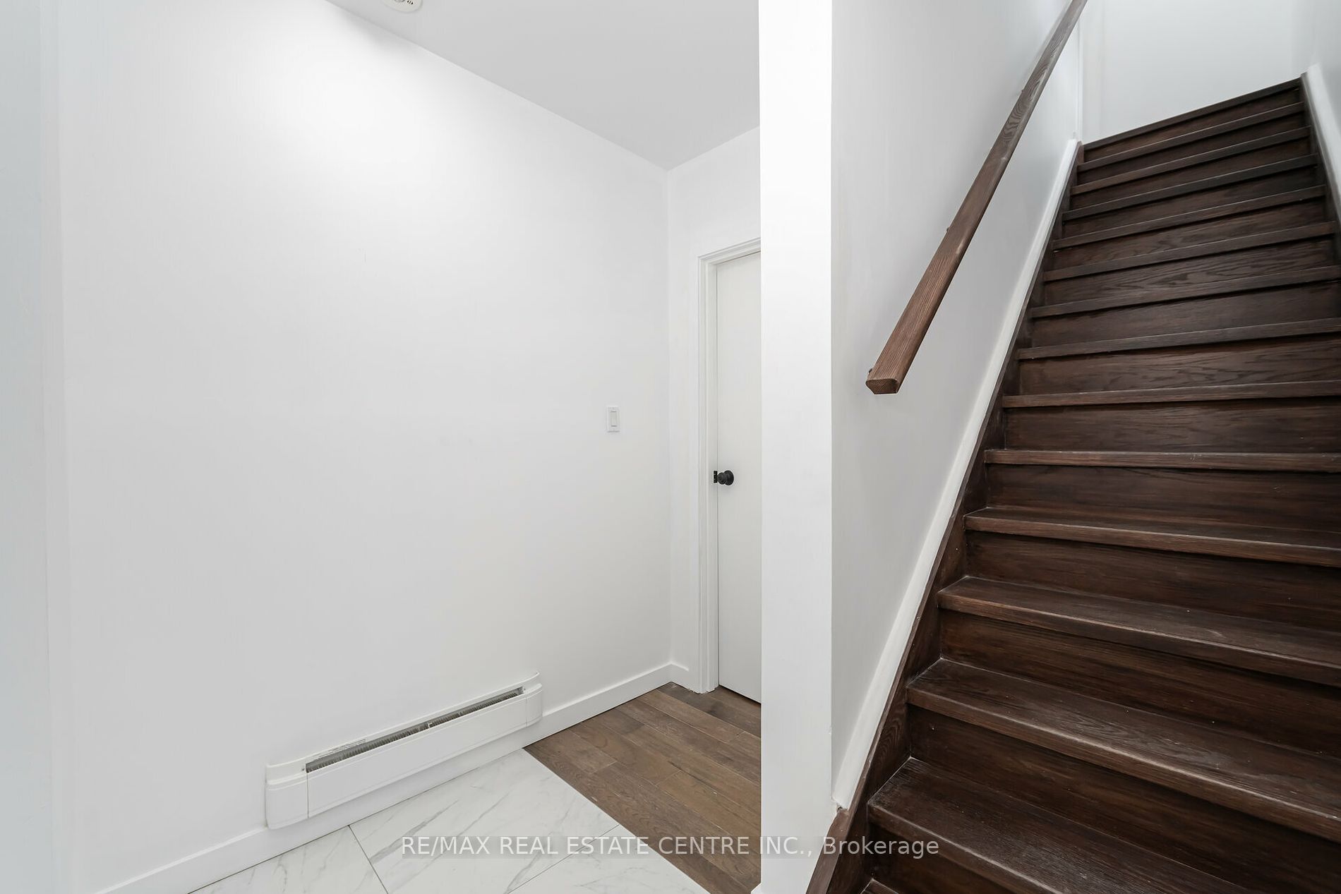 298 South Kingsway