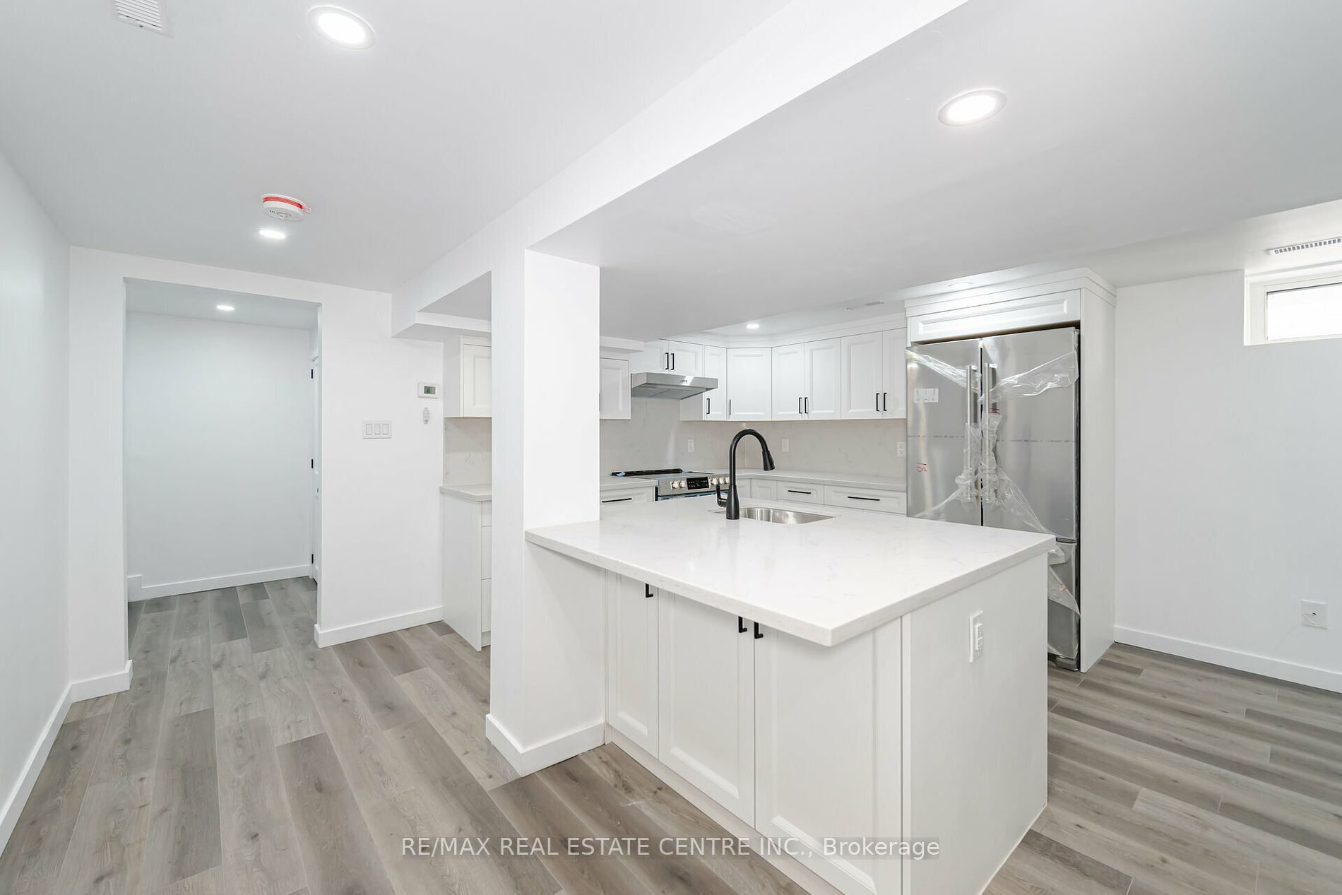 298 South Kingsway