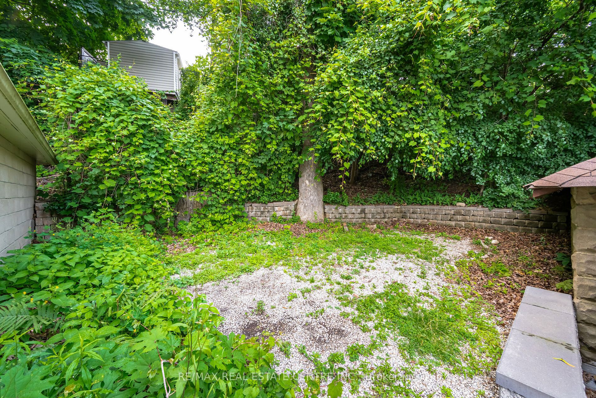 298 South Kingsway