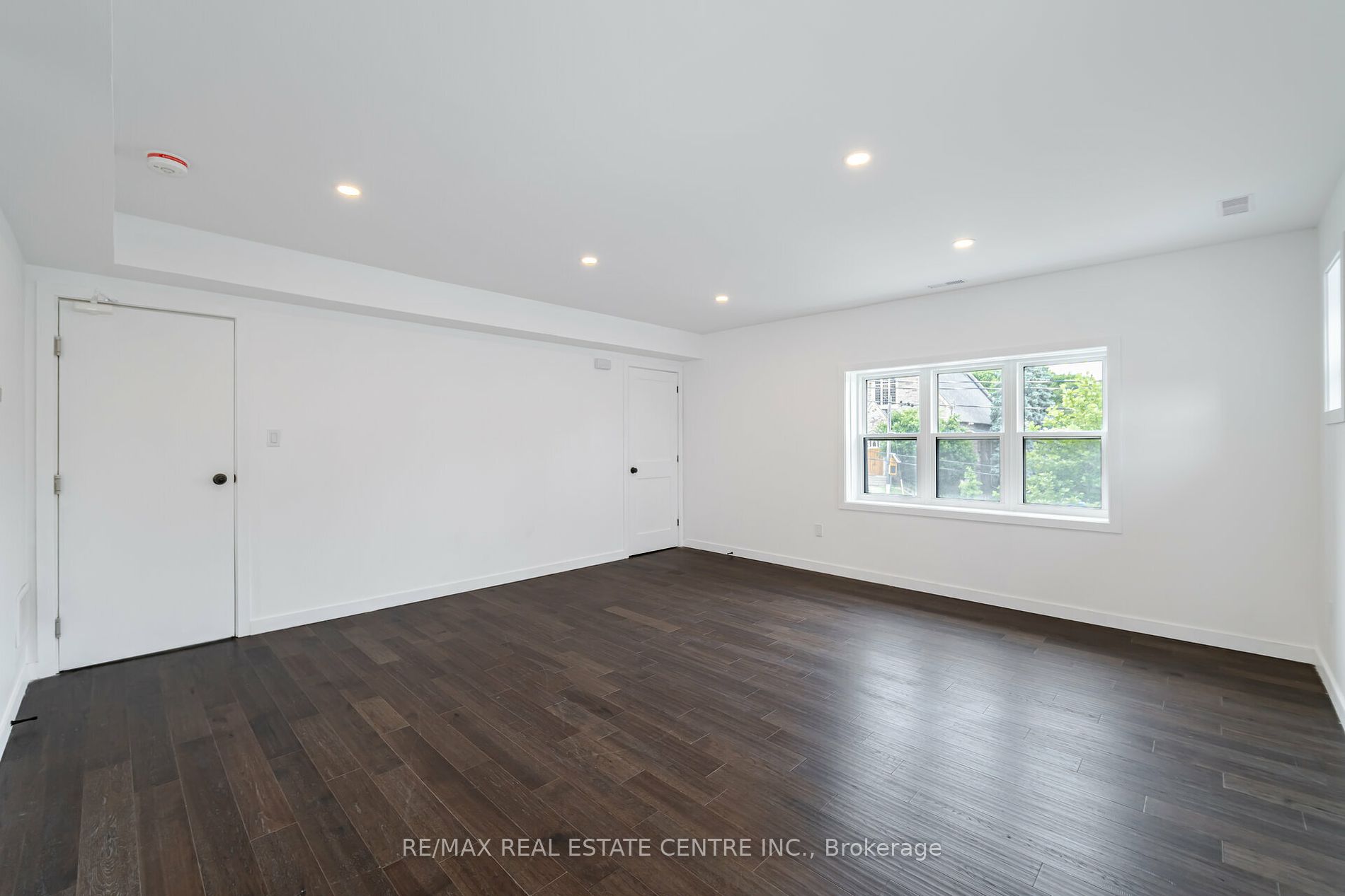 298 South Kingsway