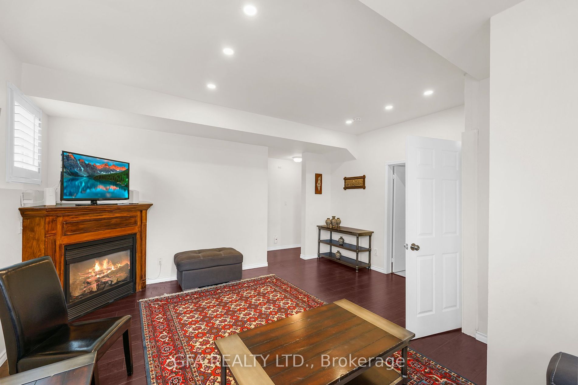7349 Zinnia Pl