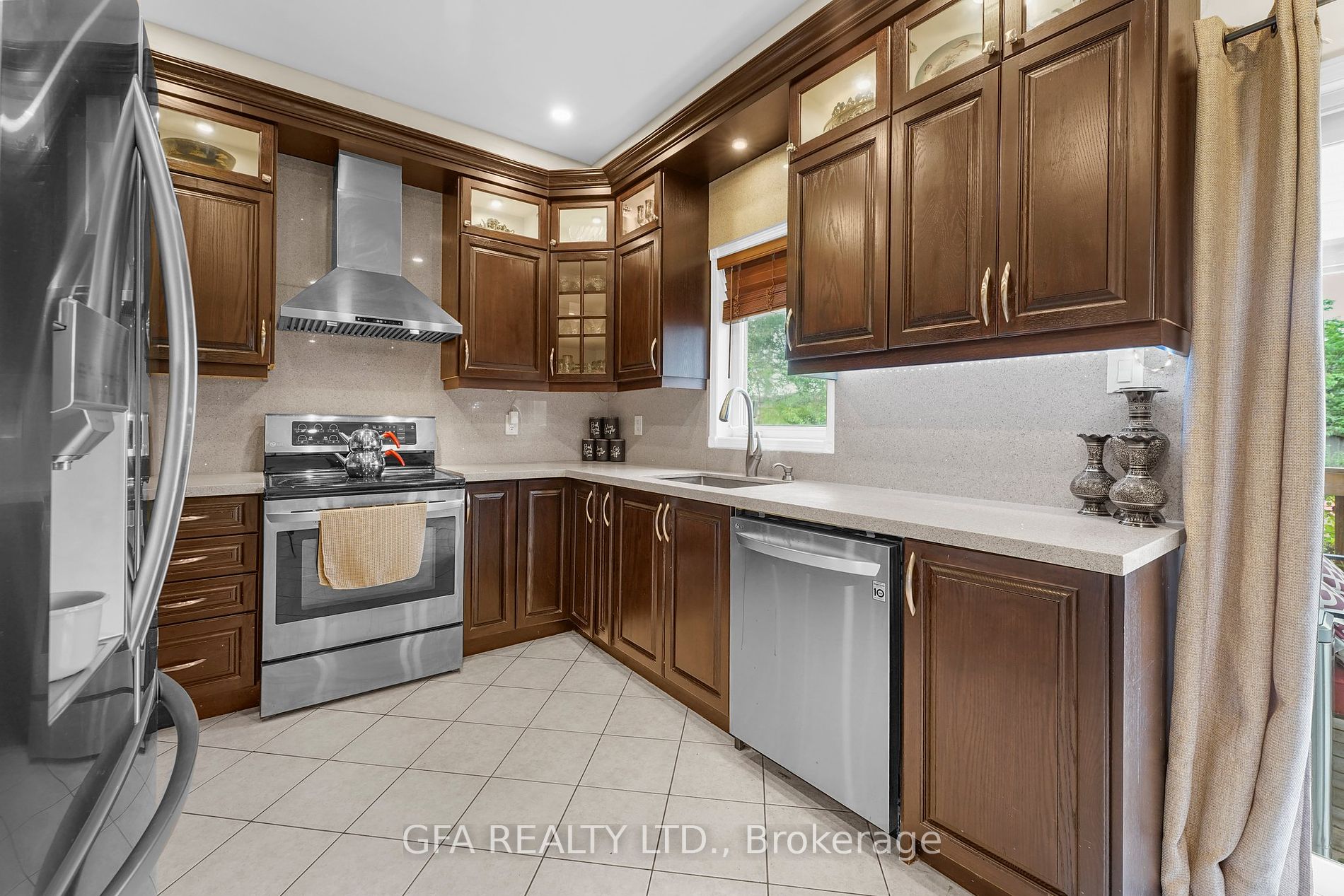 7349 Zinnia Pl