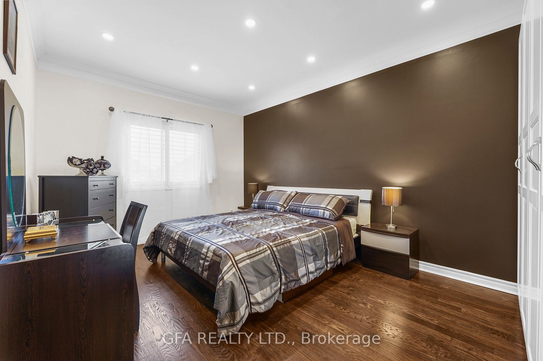 7349 Zinnia Pl