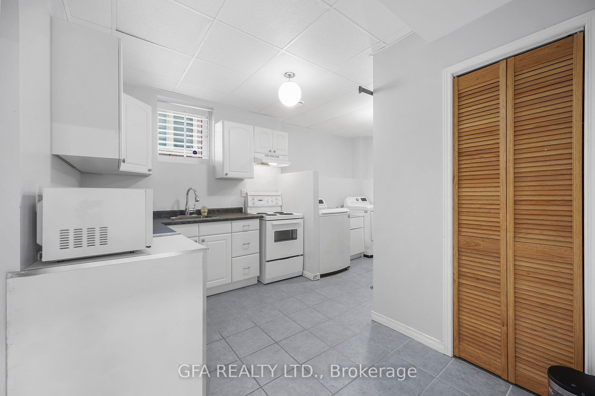 7349 Zinnia Pl