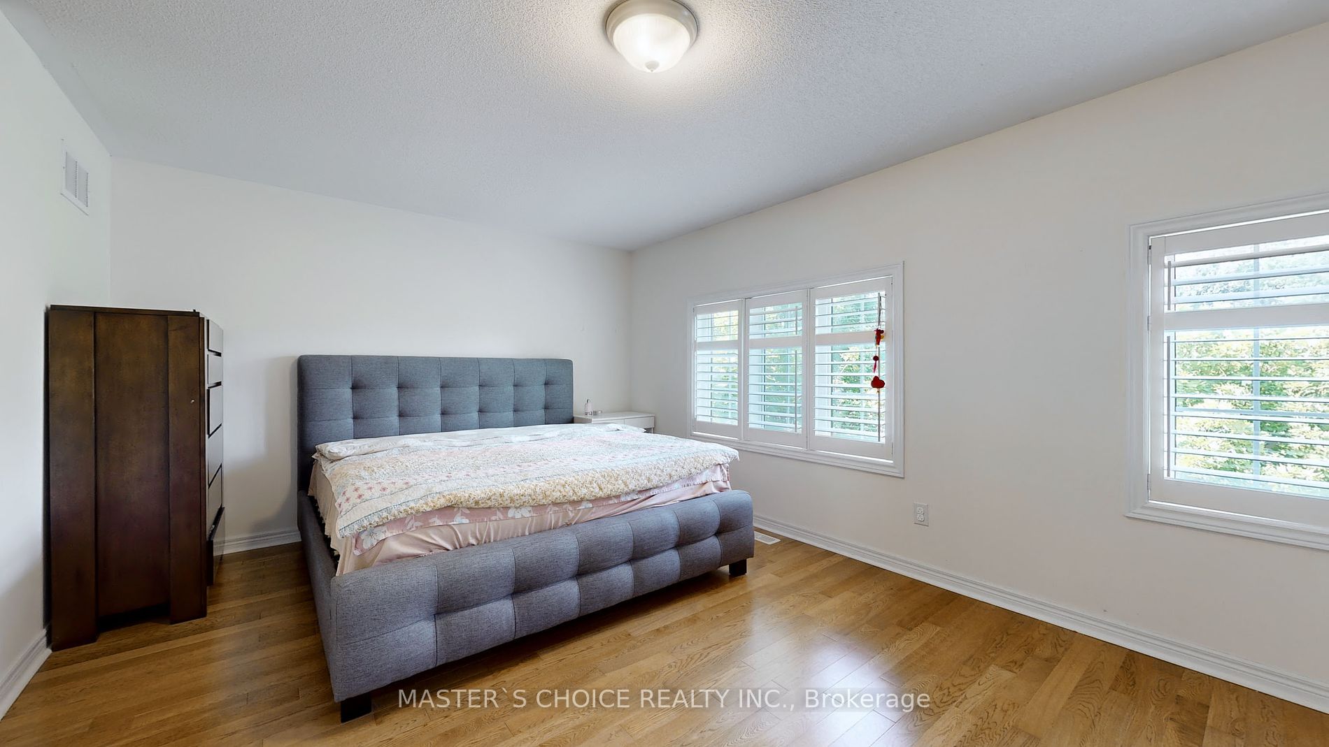 230 Paisley Boulevard W, #26
