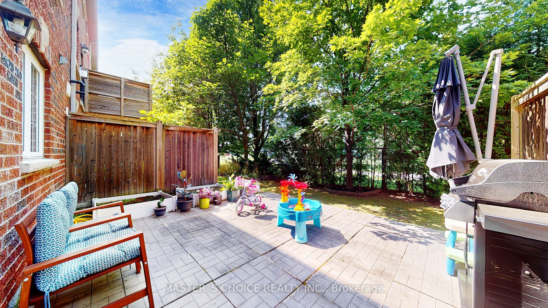230 Paisley Boulevard W, #26