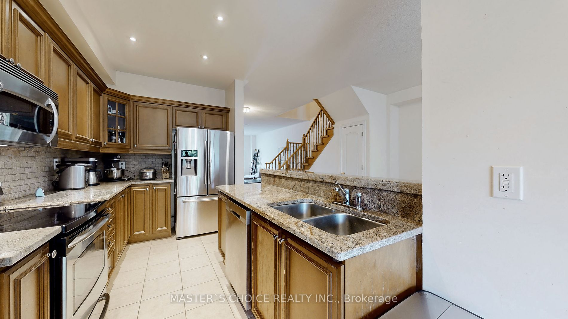 230 Paisley Boulevard W, #26