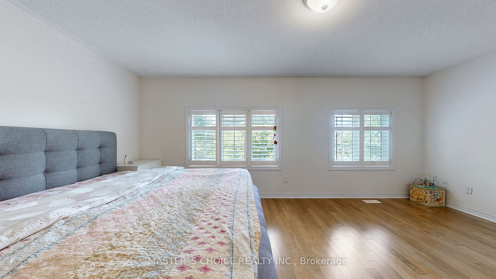 230 Paisley Boulevard W, #26