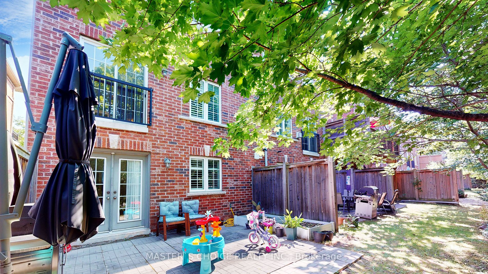 230 Paisley Boulevard W, #26