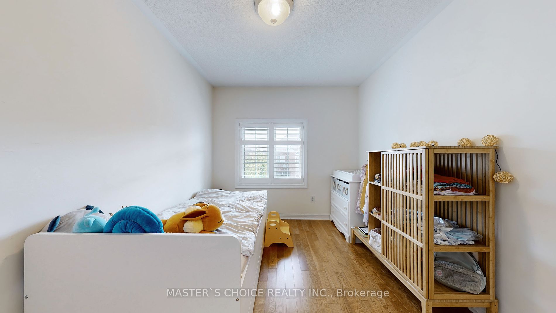 230 Paisley Boulevard W, #26