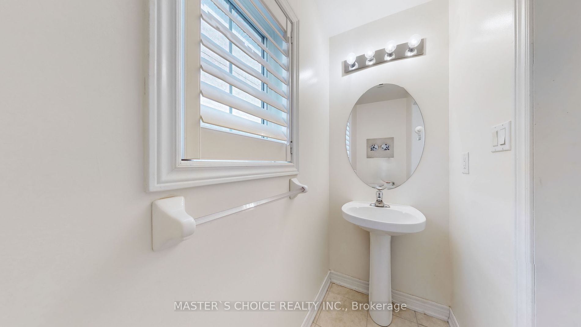 230 Paisley Boulevard W, #26