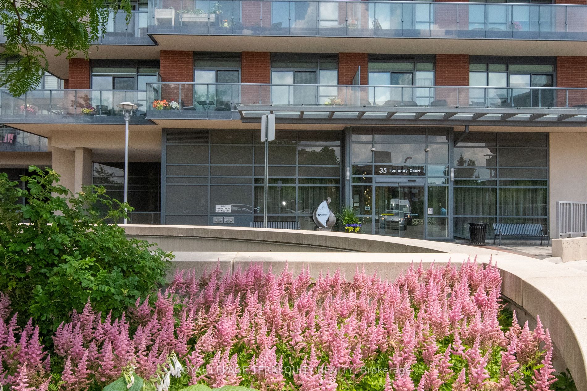 35 Fontenay Court #1207