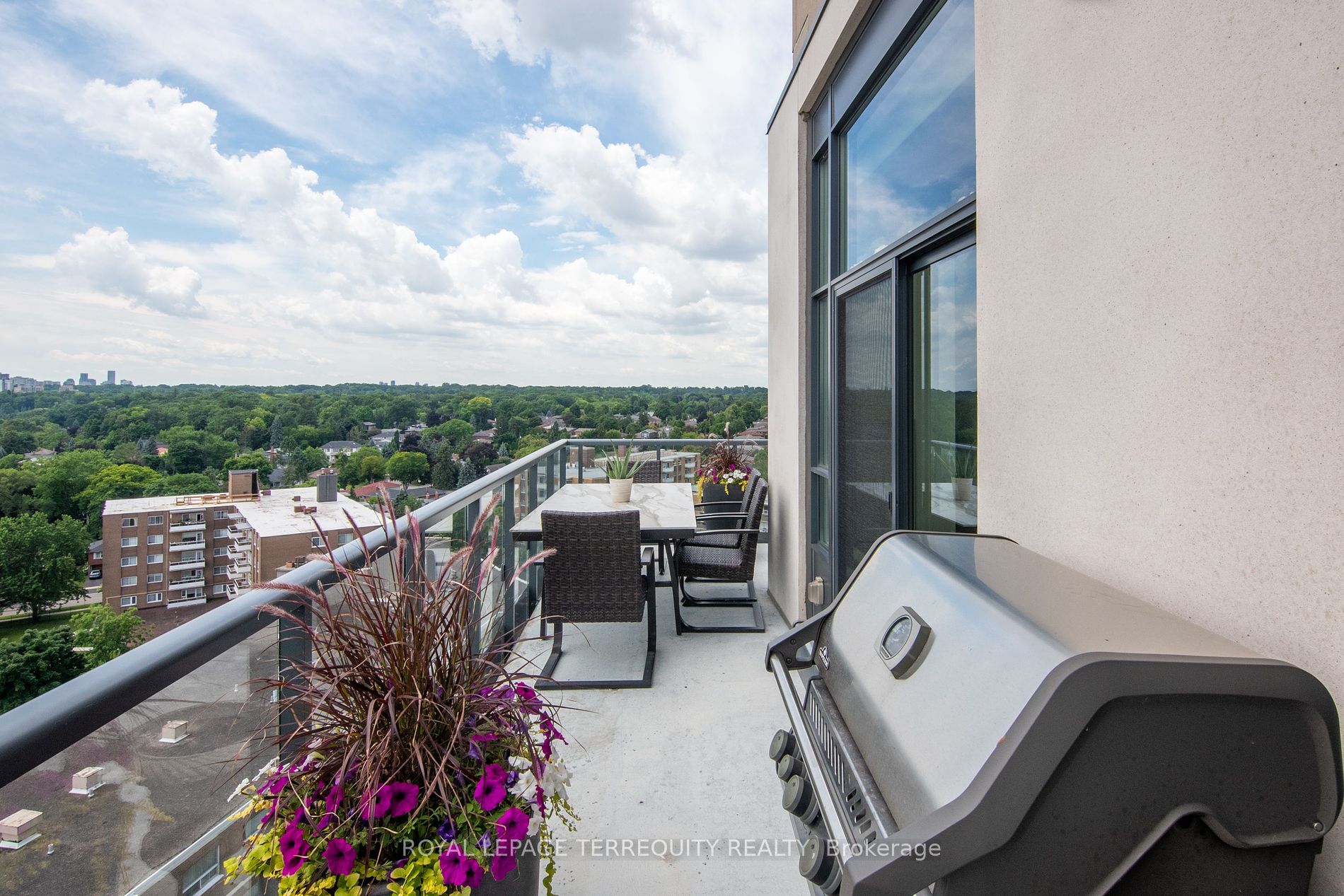 35 Fontenay Court #1207
