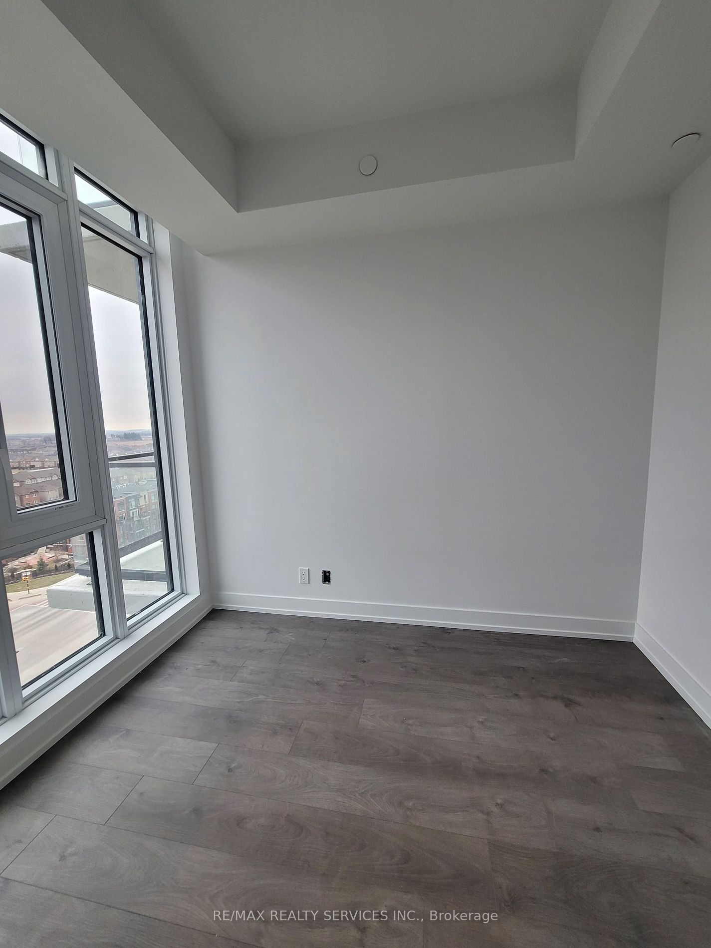 215 Veterans Dr, #1008S