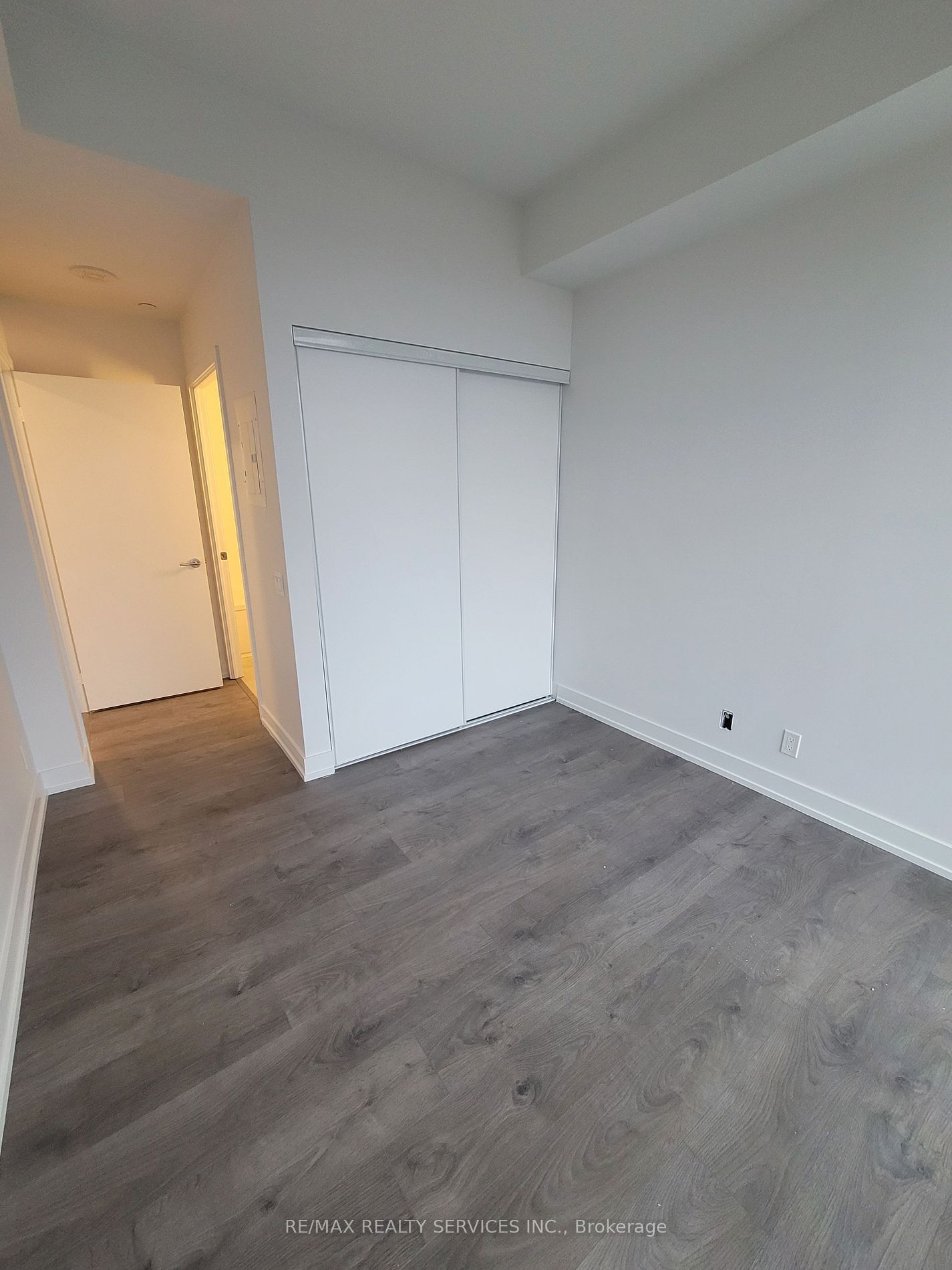 215 Veterans Dr, #1008S