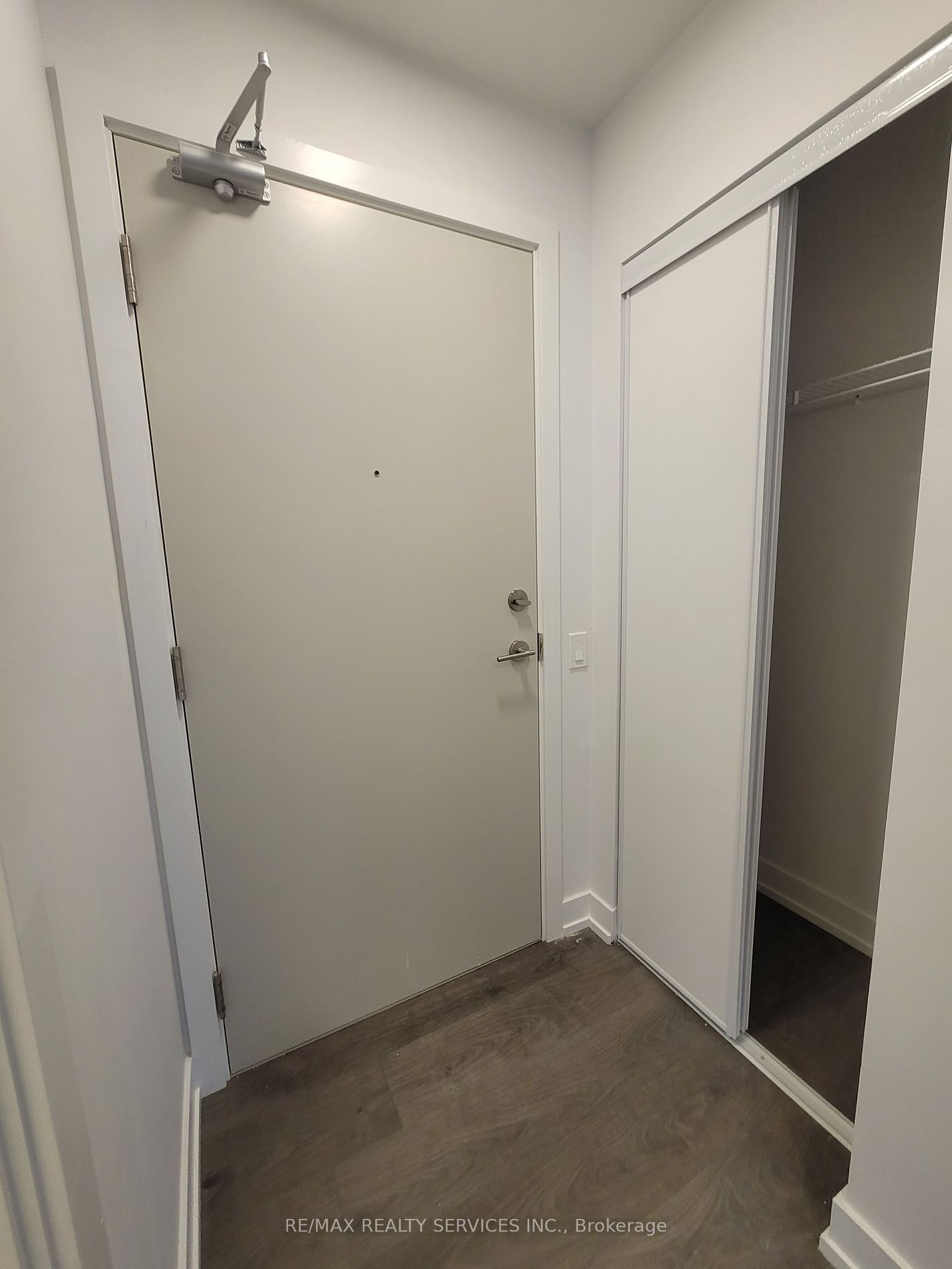 215 Veterans Dr, #1008S