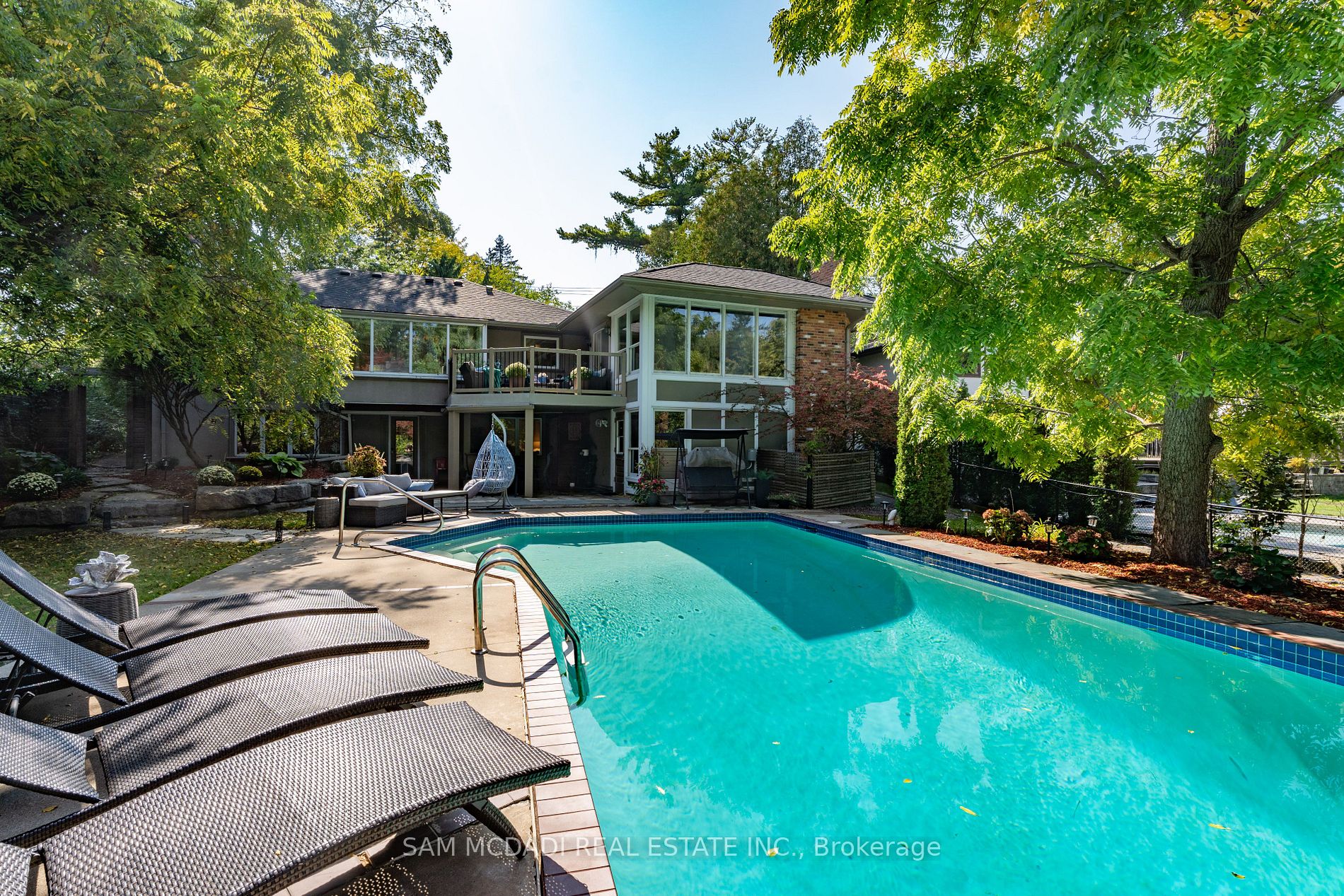 1269 Stavebank Rd