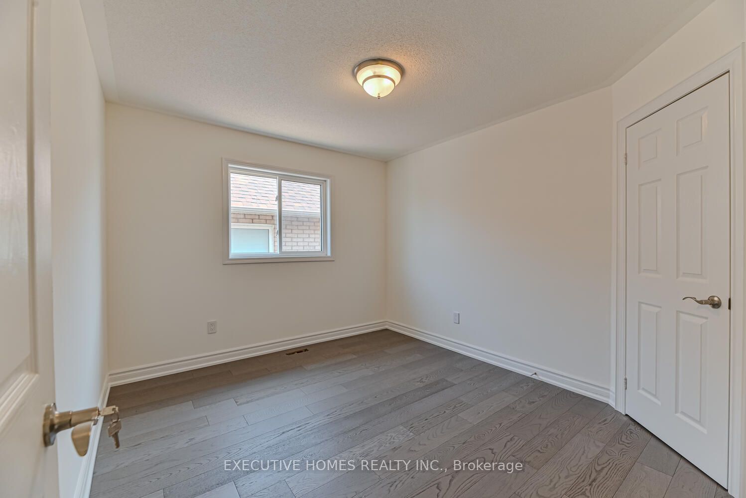 252 Sherwood Rd