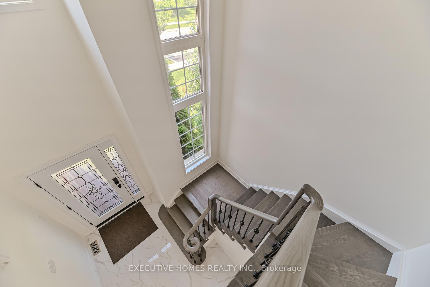 252 Sherwood Rd