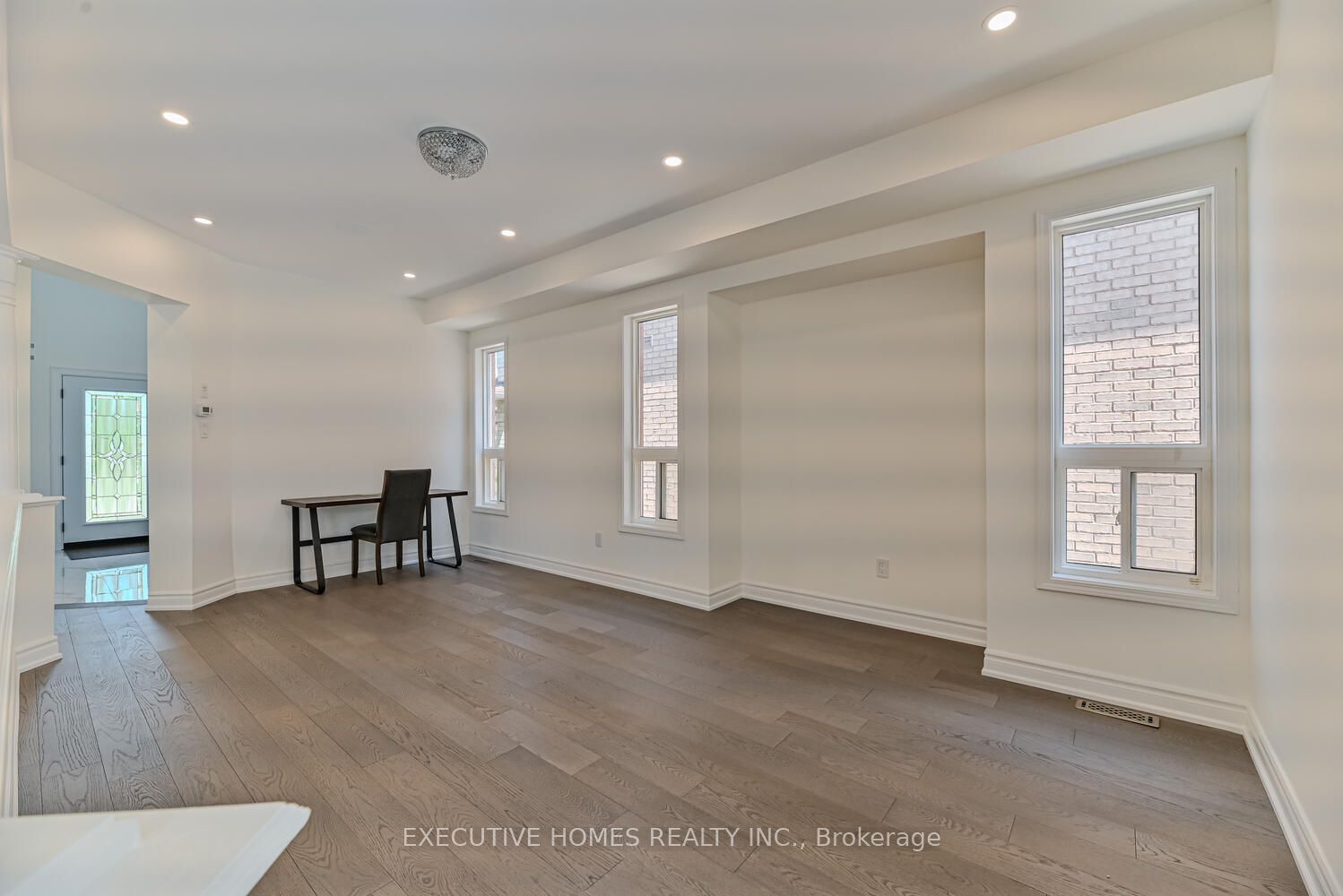 252 Sherwood Rd