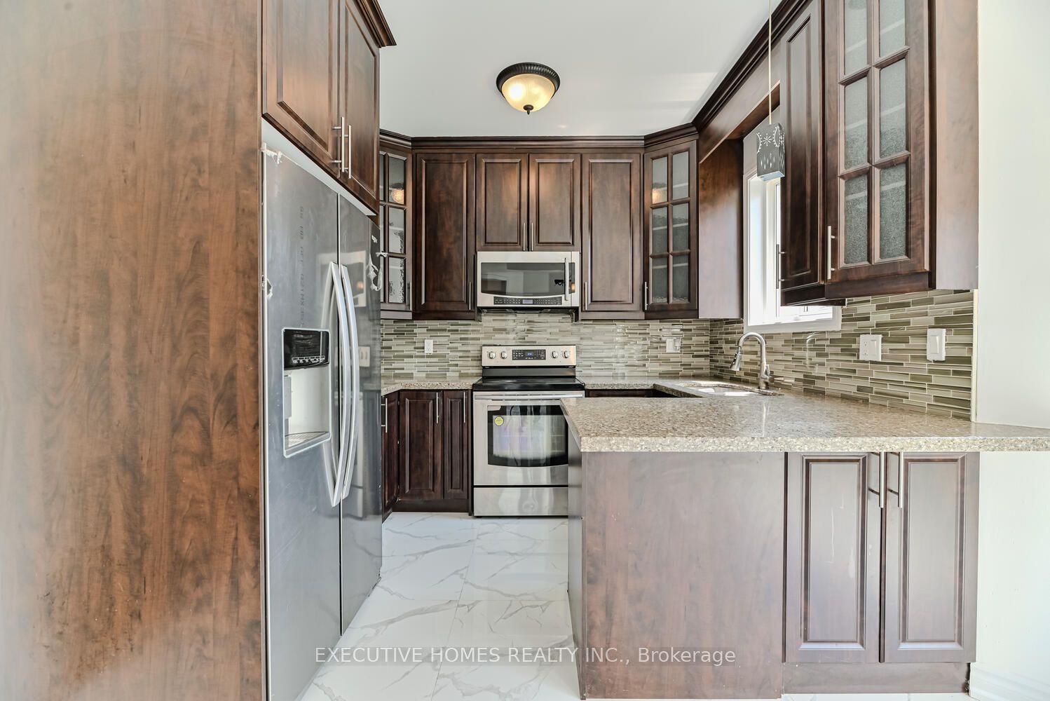 252 Sherwood Rd