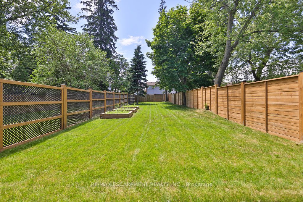 20B Broadview Avenue