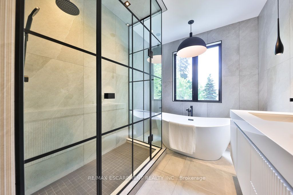 20B Broadview Avenue