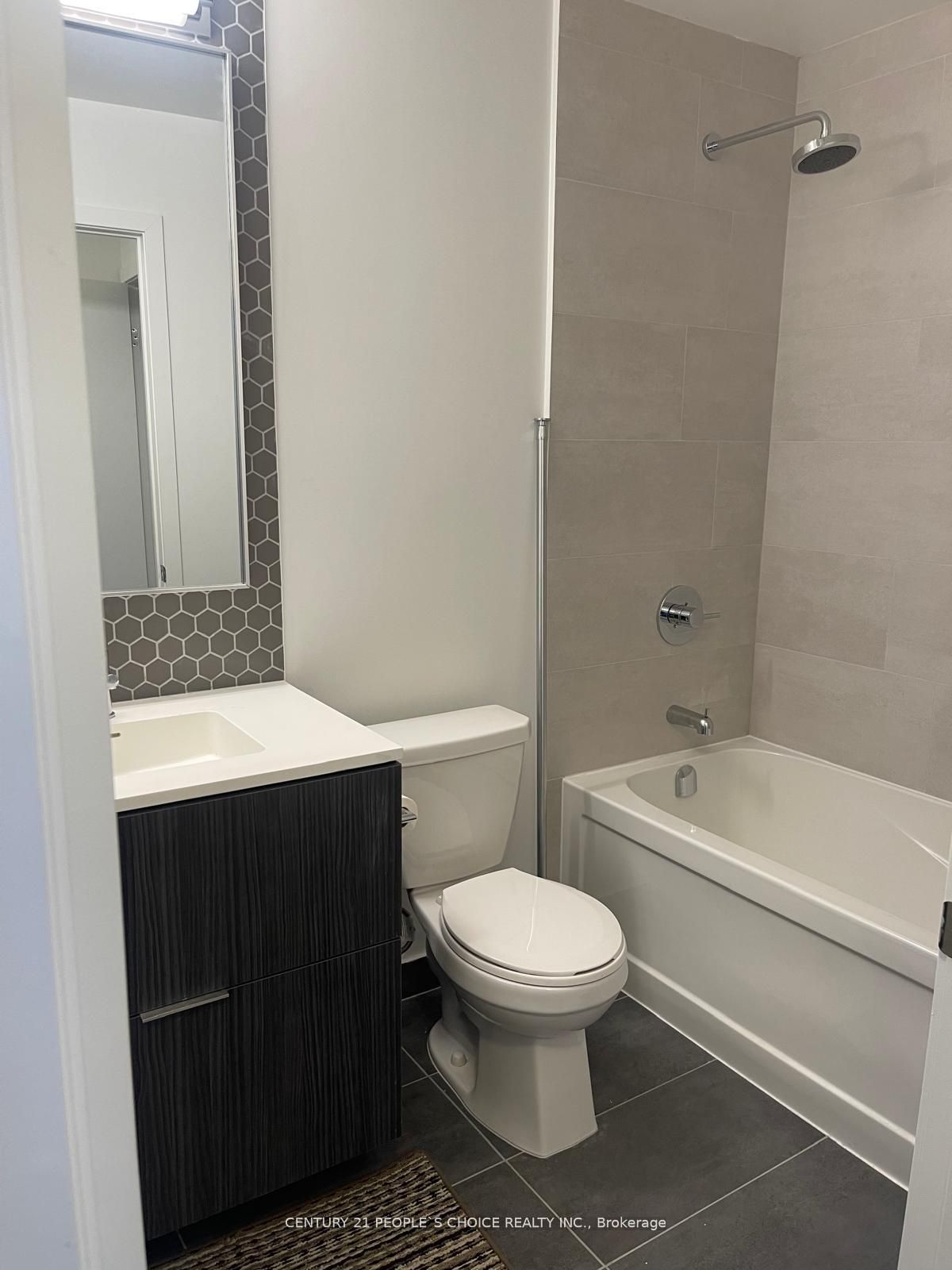 2520 Eglinton Avenue W #810