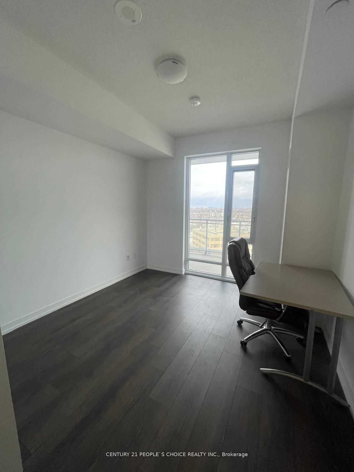 2520 Eglinton Avenue W #810
