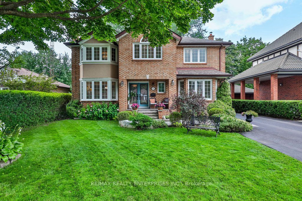 1486 Myron Dr