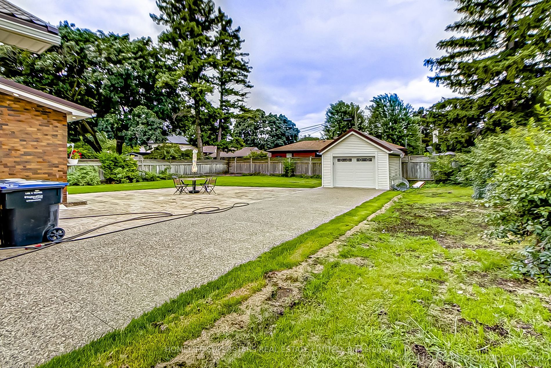 2228 Dixie Rd