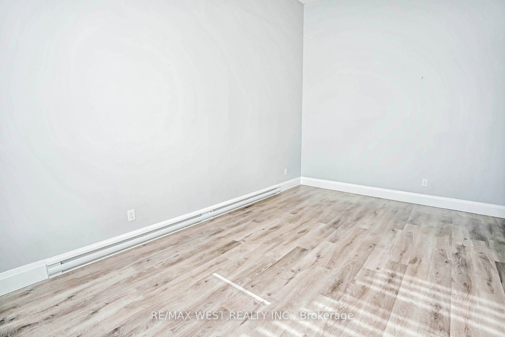 180 Mississauga Valley Boulevard, ##209