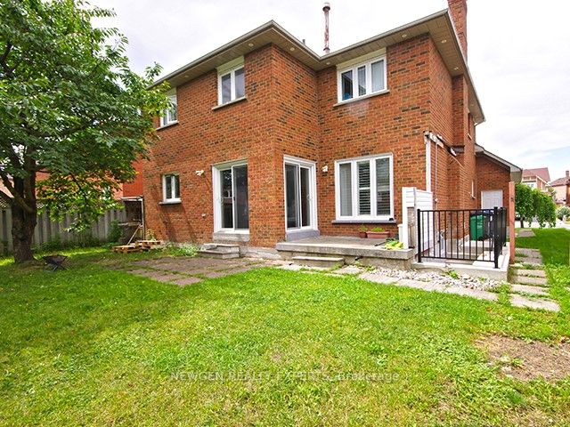 109 Mountainash Rd