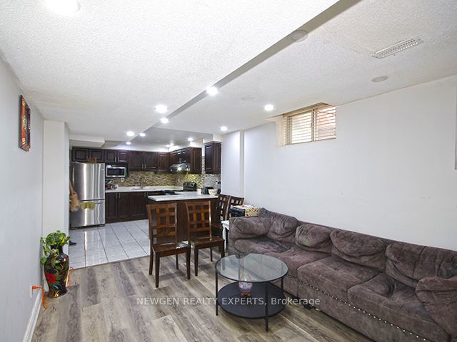 109 Mountainash Rd