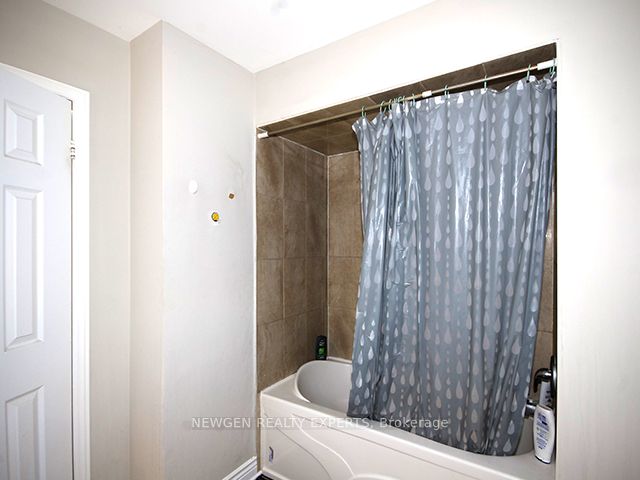 109 Mountainash Rd