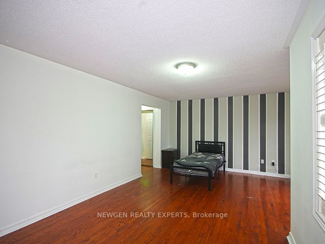 109 Mountainash Rd