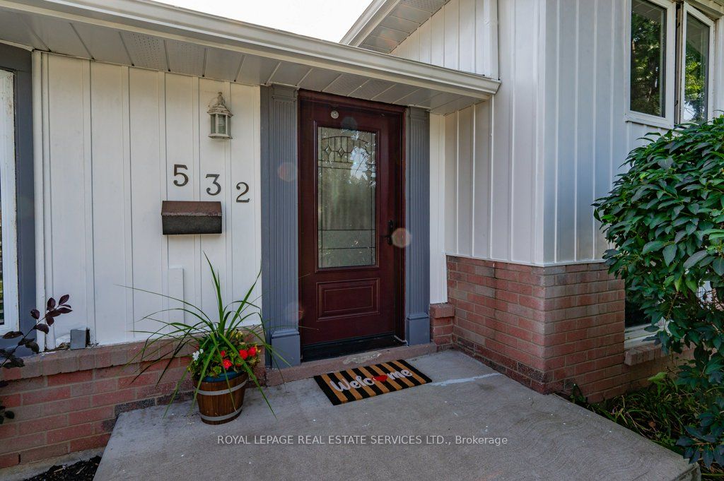 532 Churchill Avenue