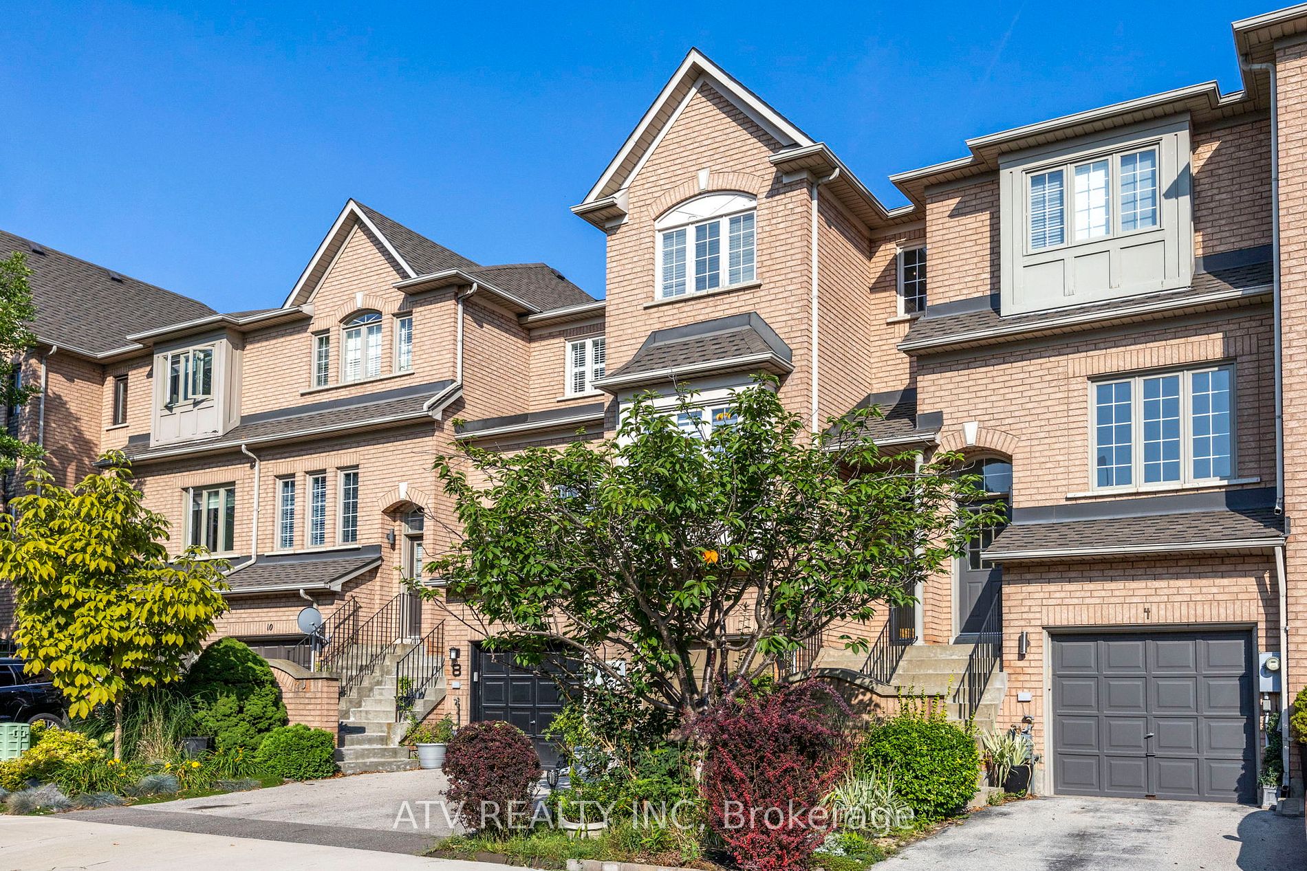 6 Bluewater Court