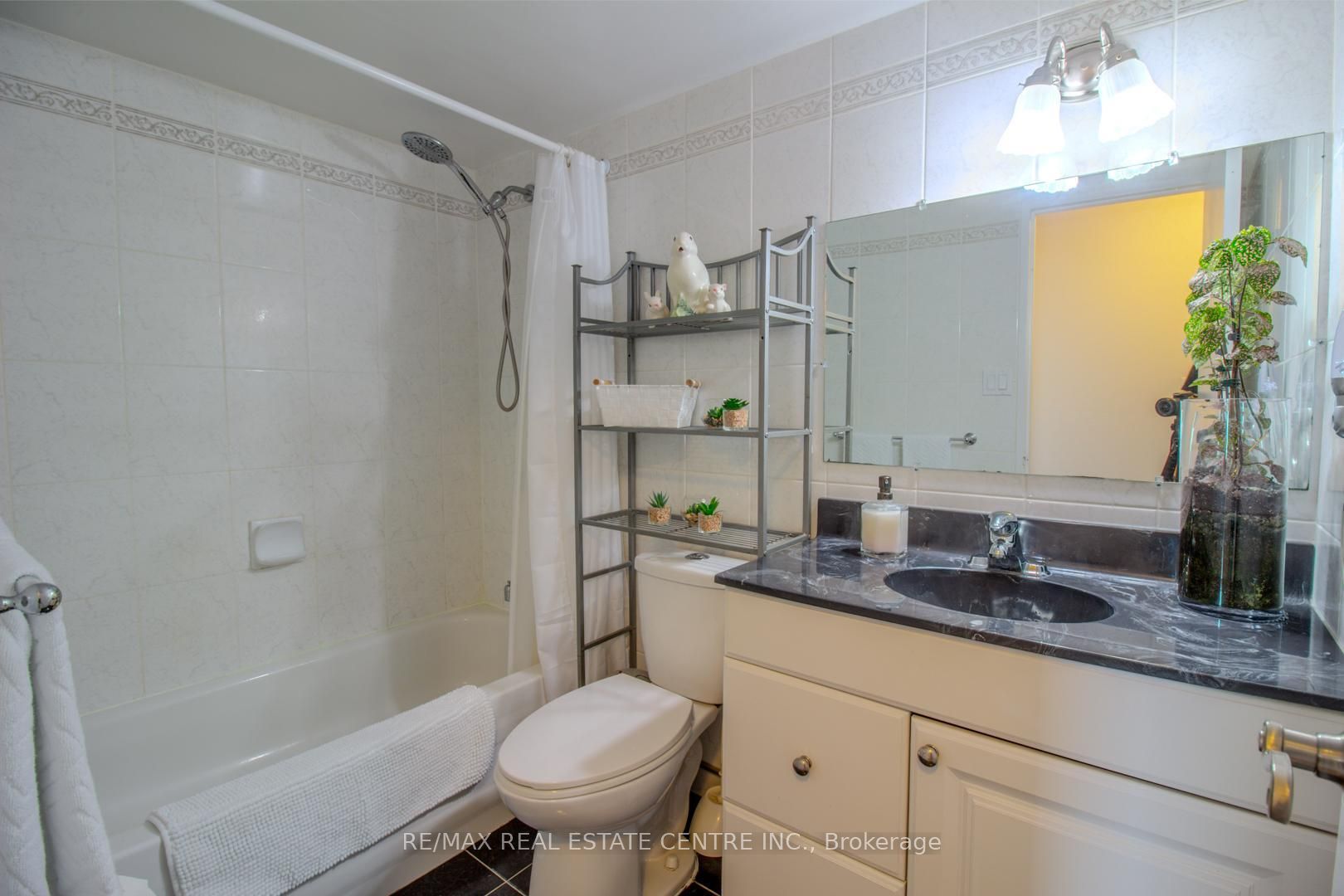 1320 Mississauga Valley Blvd, #1012