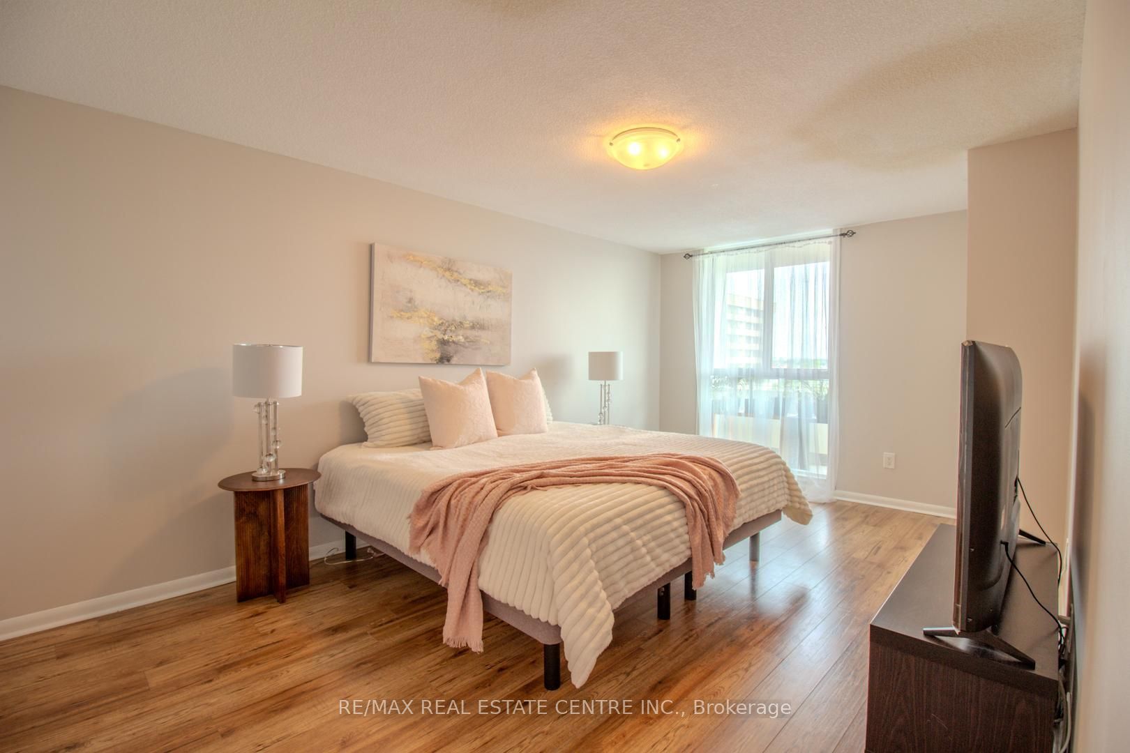 1320 Mississauga Valley Blvd, #1012