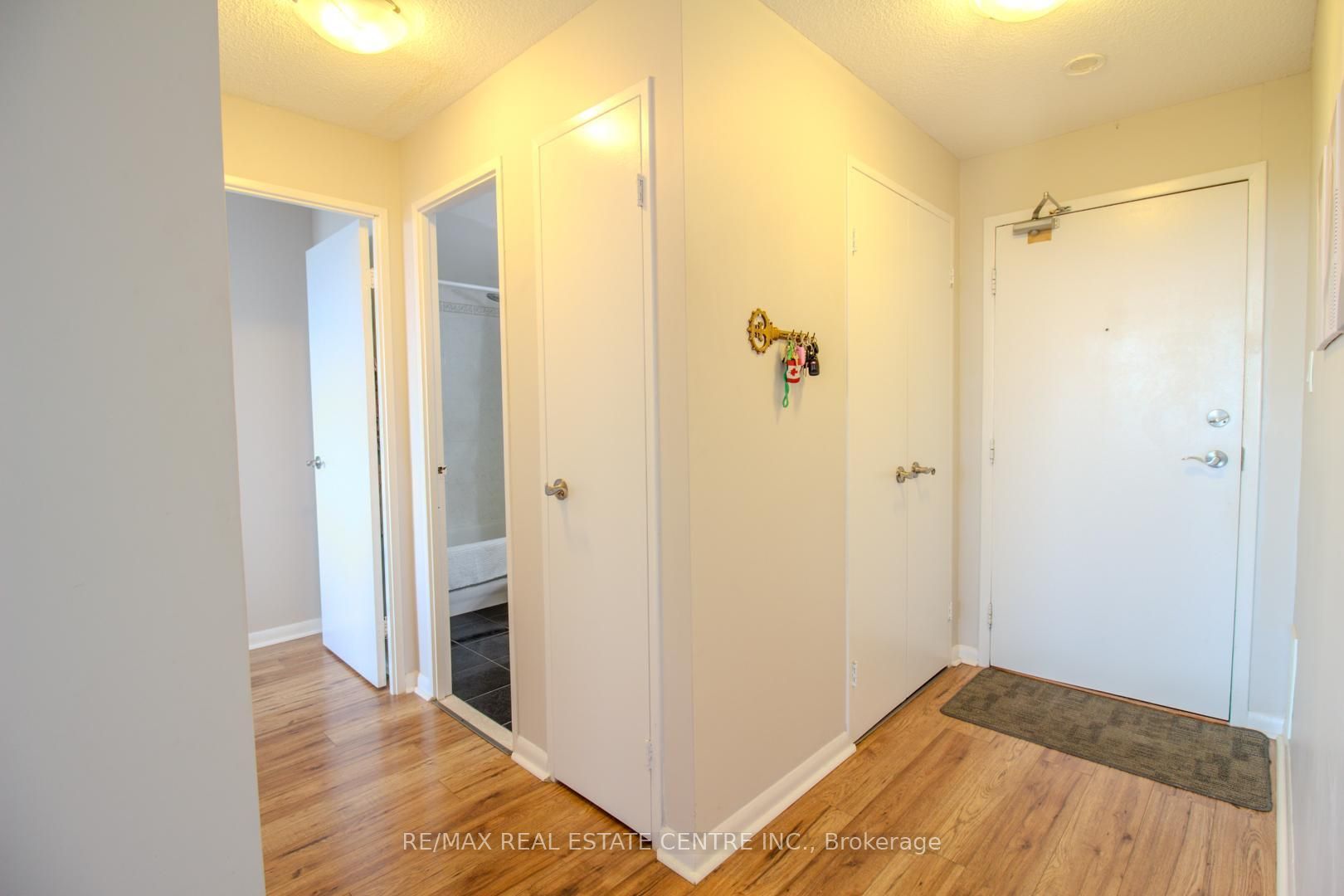 1320 Mississauga Valley Blvd, #1012