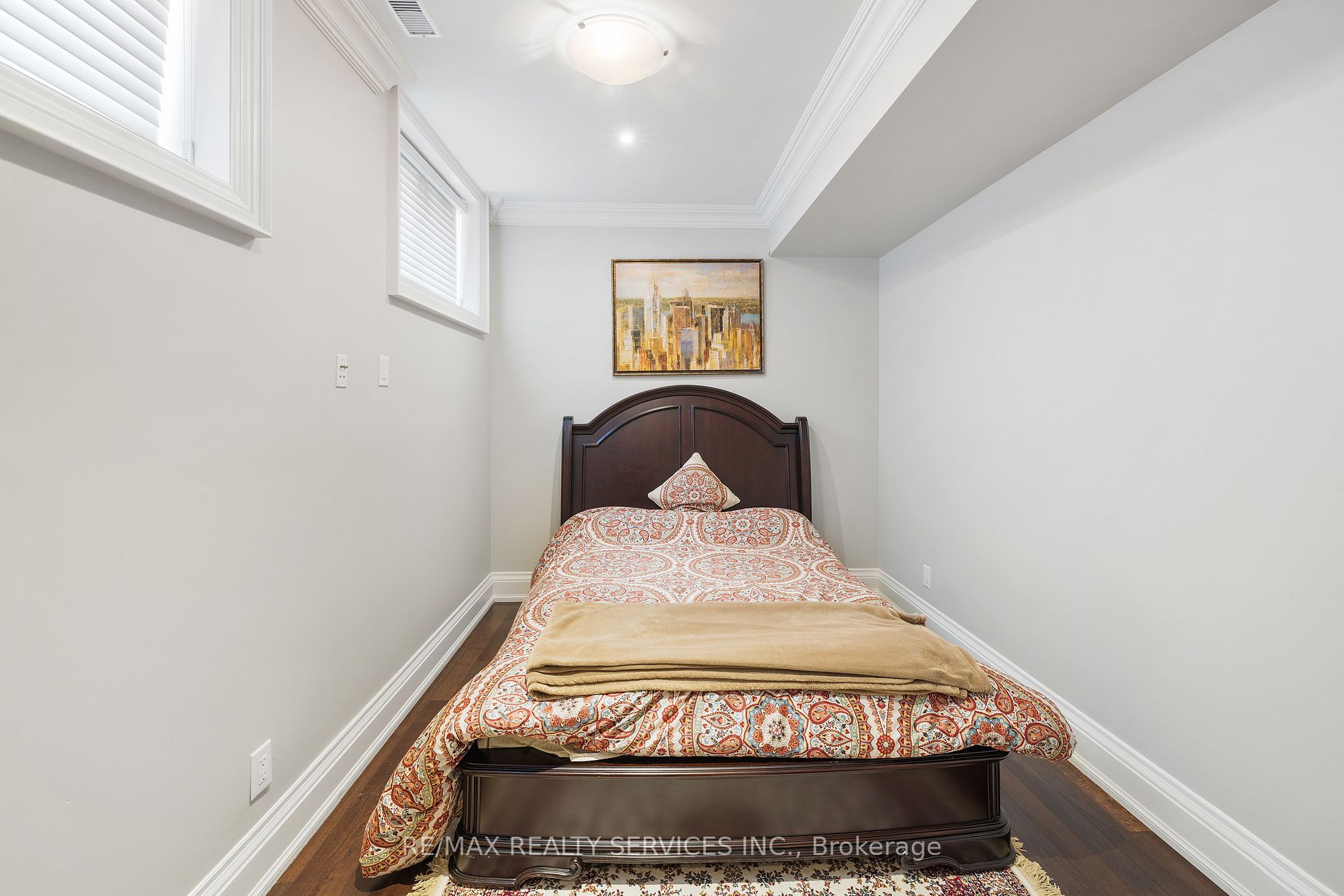 2454 Mississauga Rd