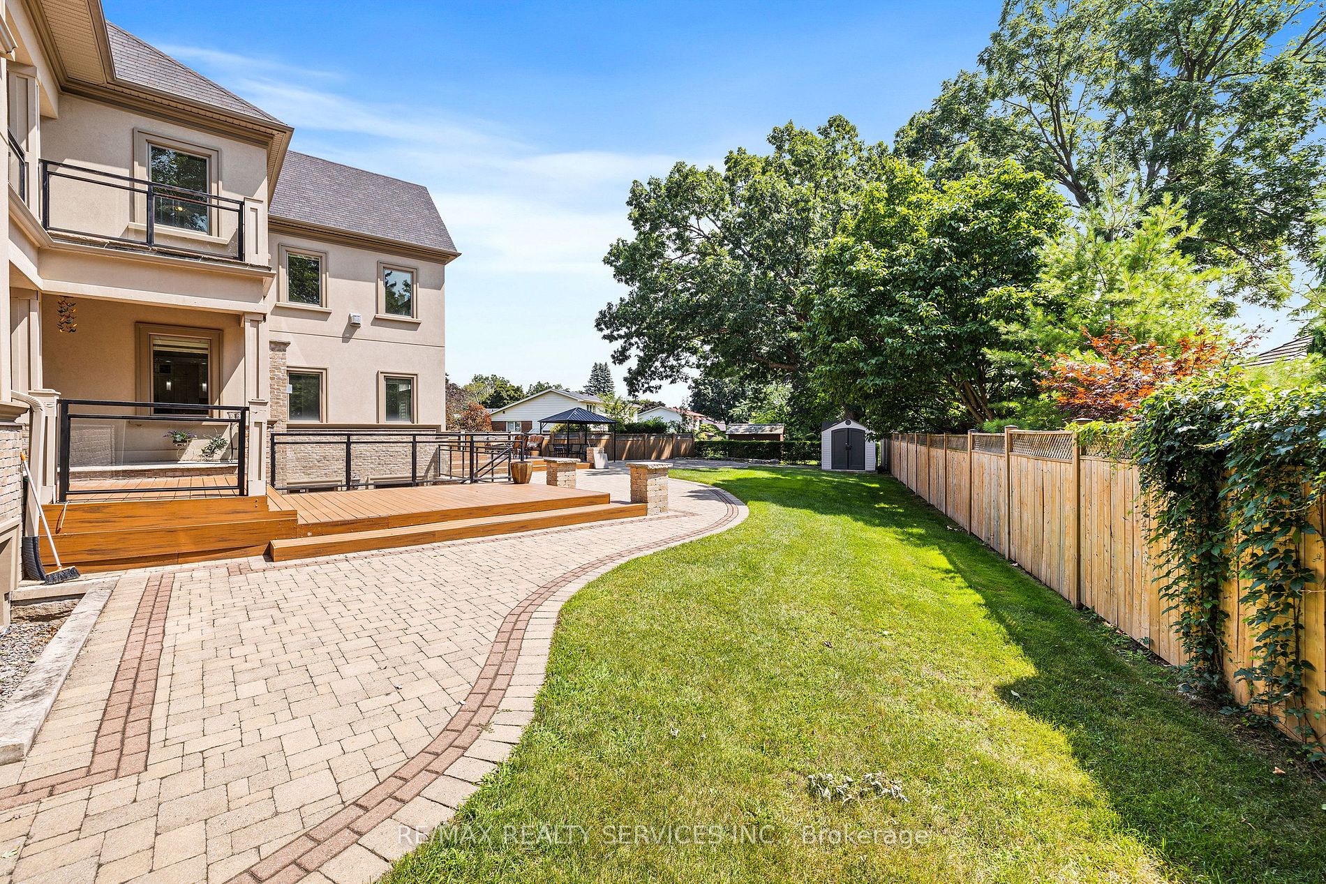 2454 Mississauga Rd