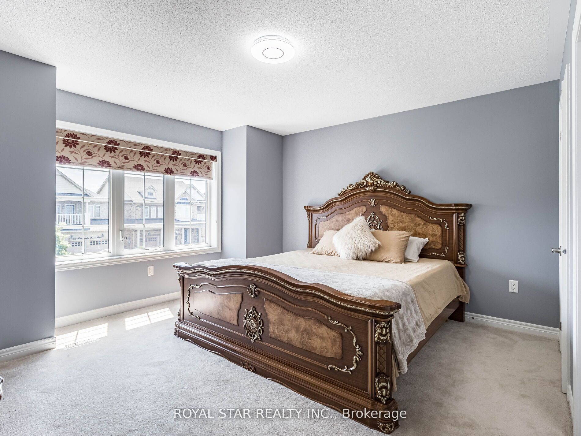 24 Bonnieglen Farm Blvd